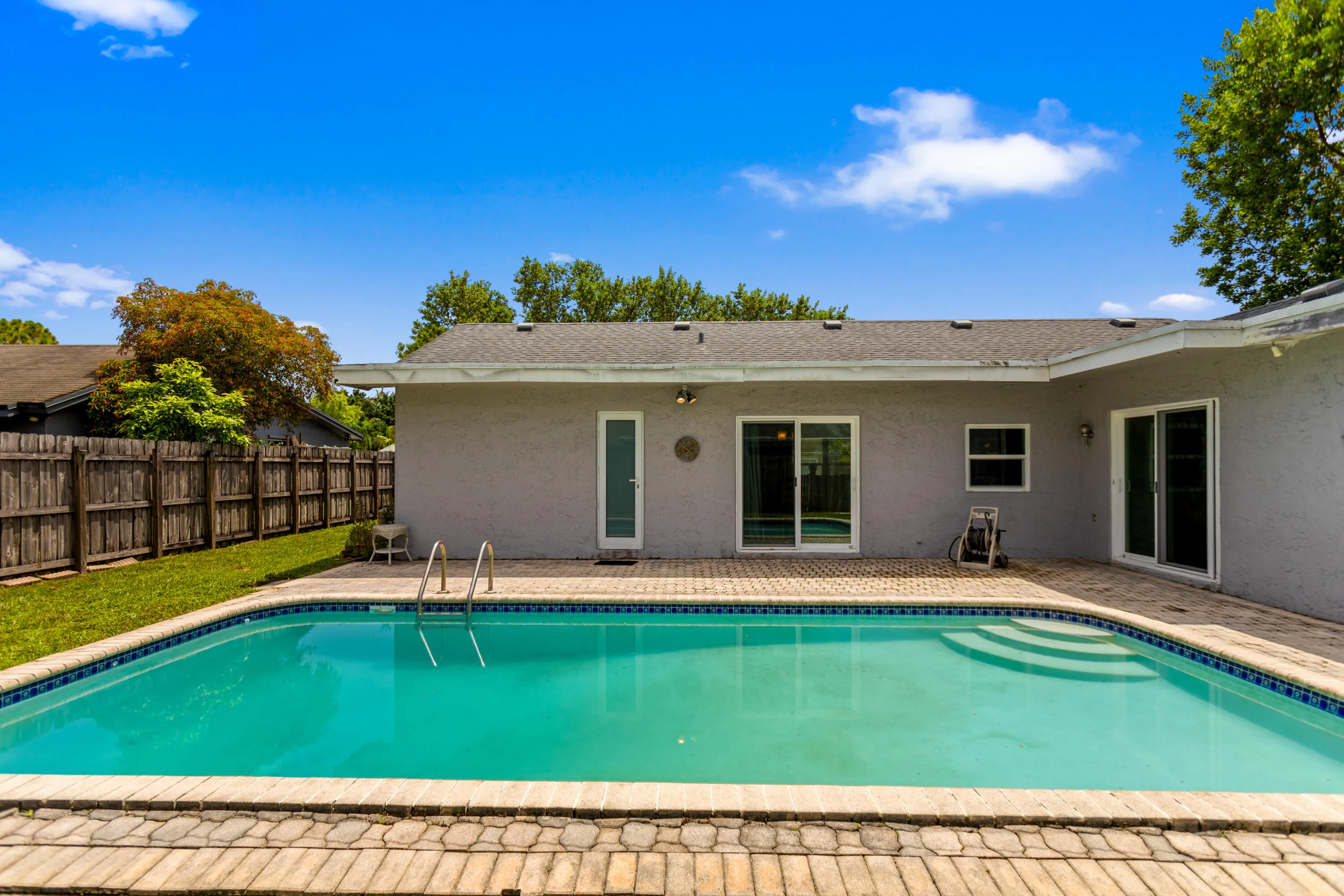 Exterior Back/Pool
