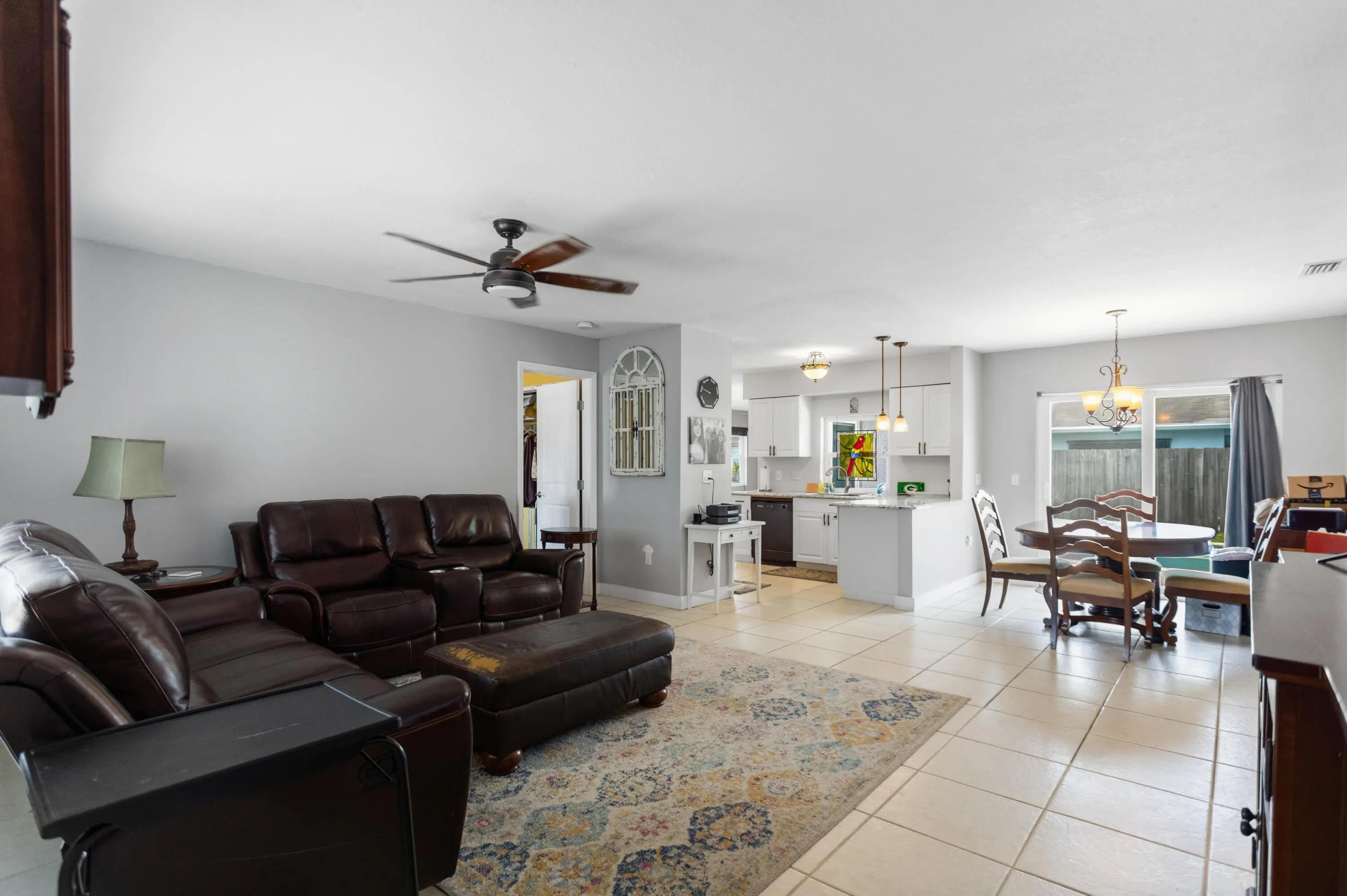 Kitchen/Dining/Living area