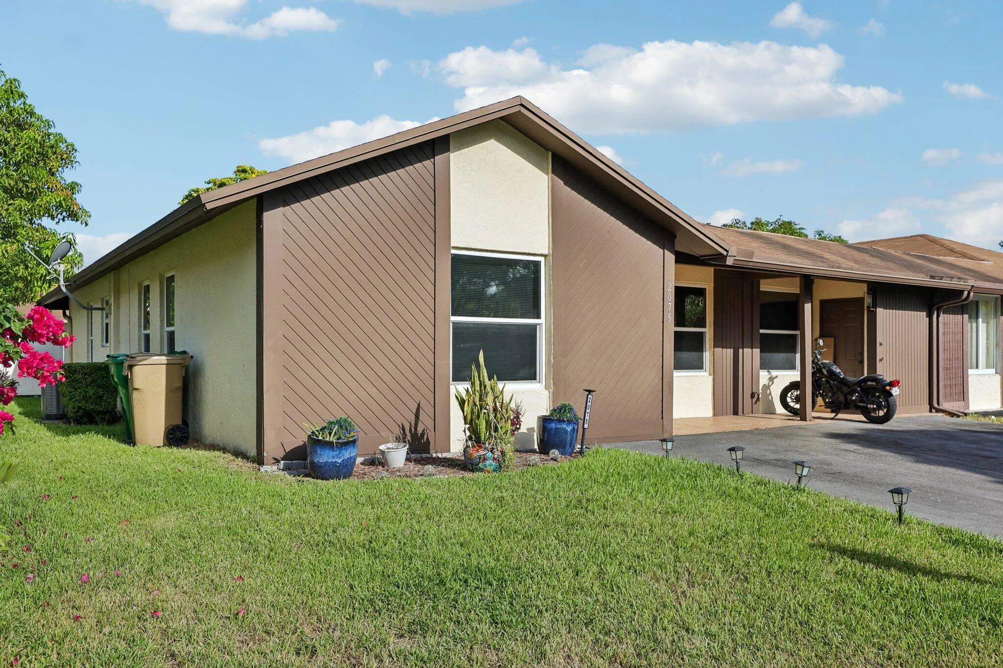 6-web-or-mls-SW 72nd Ave-S2208-006