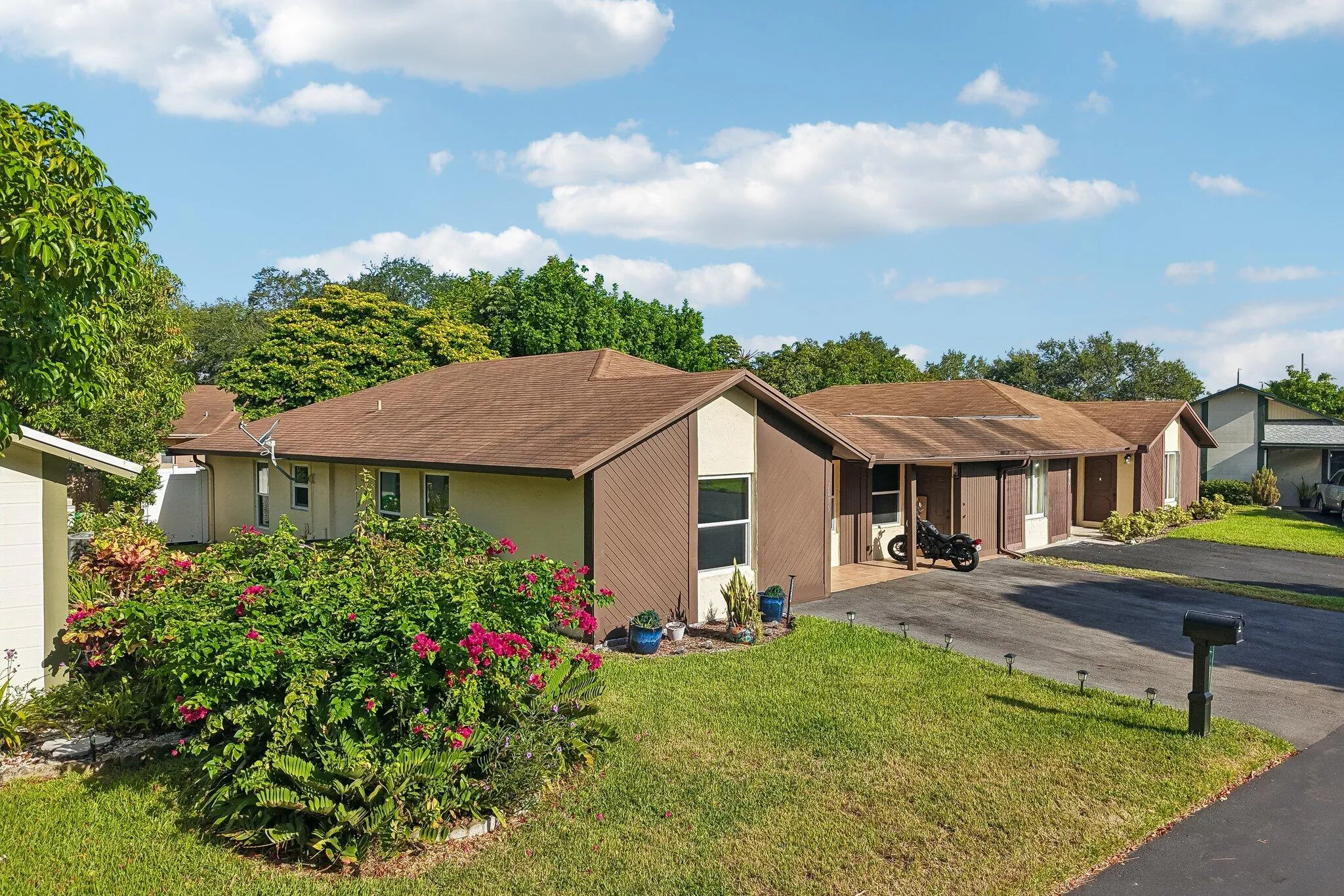 54-web-or-mls-SW 72nd Ave-S2208-054