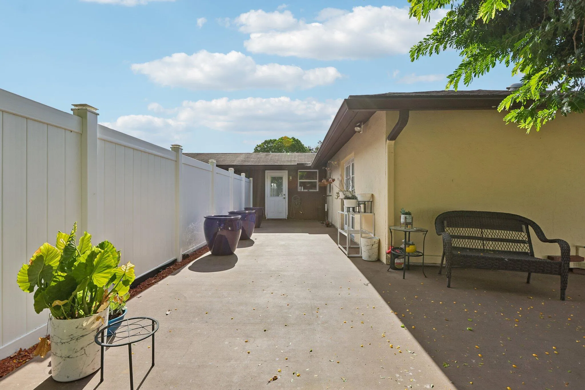 42-web-or-mls-SW 72nd Ave-S2208-042