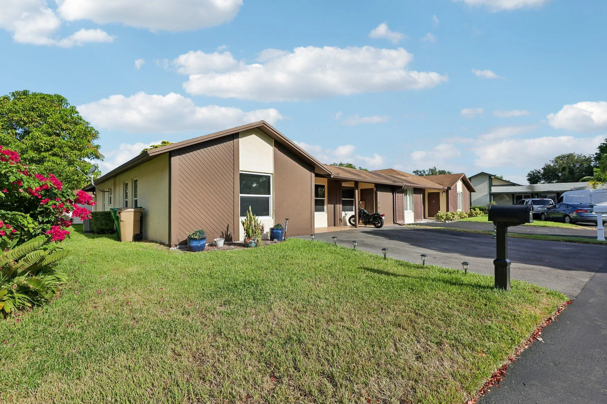 5-web-or-mls-SW 72nd Ave-S2208-005