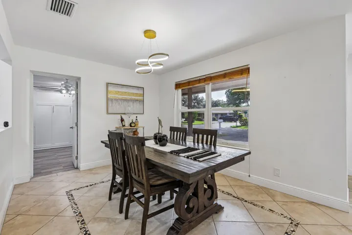 15-web-or-mls-SW 72nd Ave-S2208-015