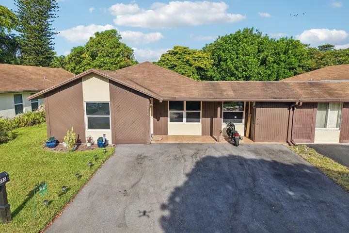 52-web-or-mls-SW 72nd Ave-S2208-052