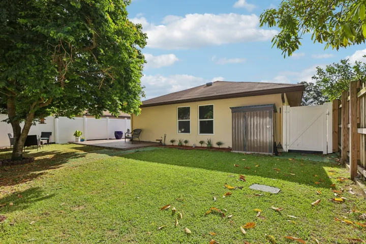 49-web-or-mls-SW 72nd Ave-S2208-049