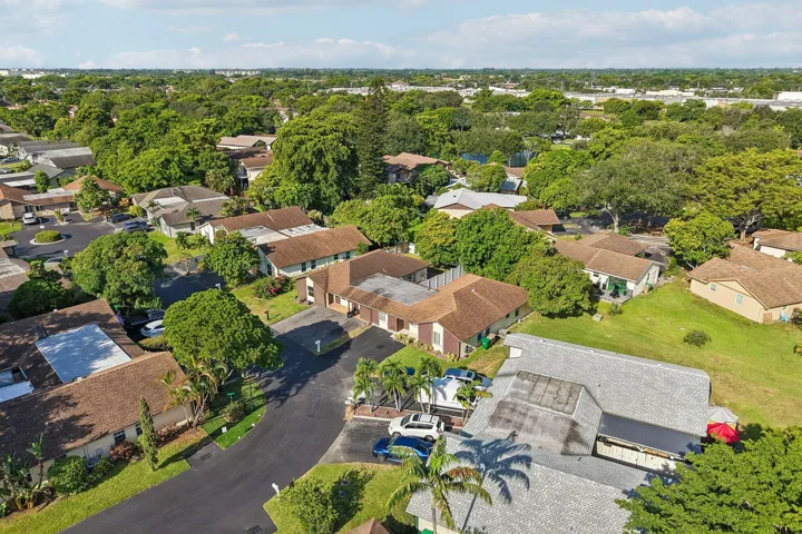 57-web-or-mls-SW 72nd Ave-S2208-057