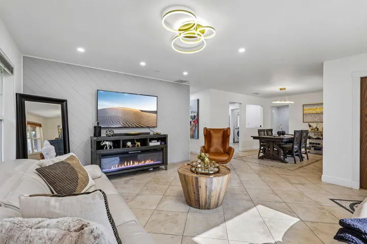 11-web-or-mls-SW 72nd Ave-S2208-011