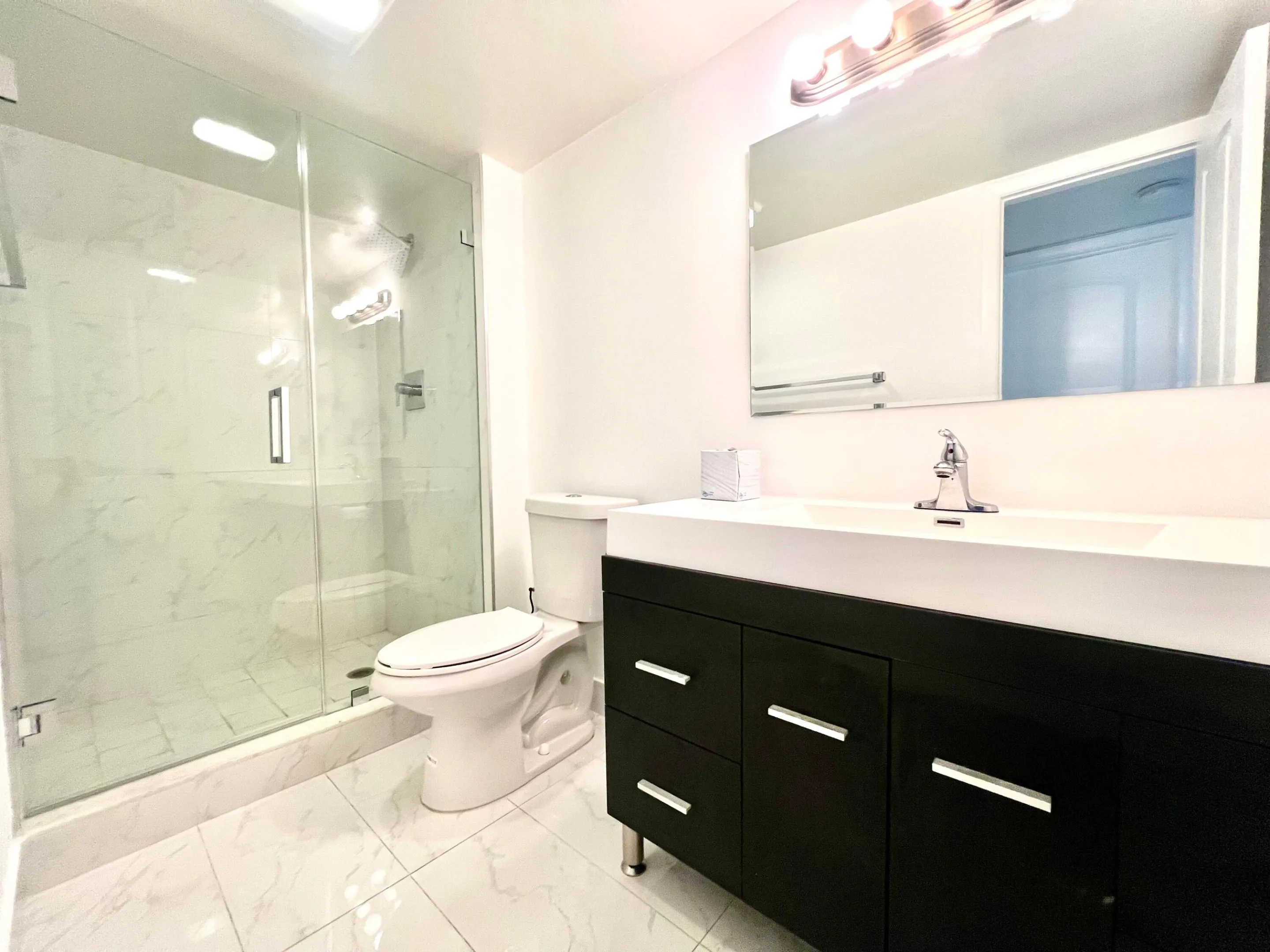2nd Full Bathroom