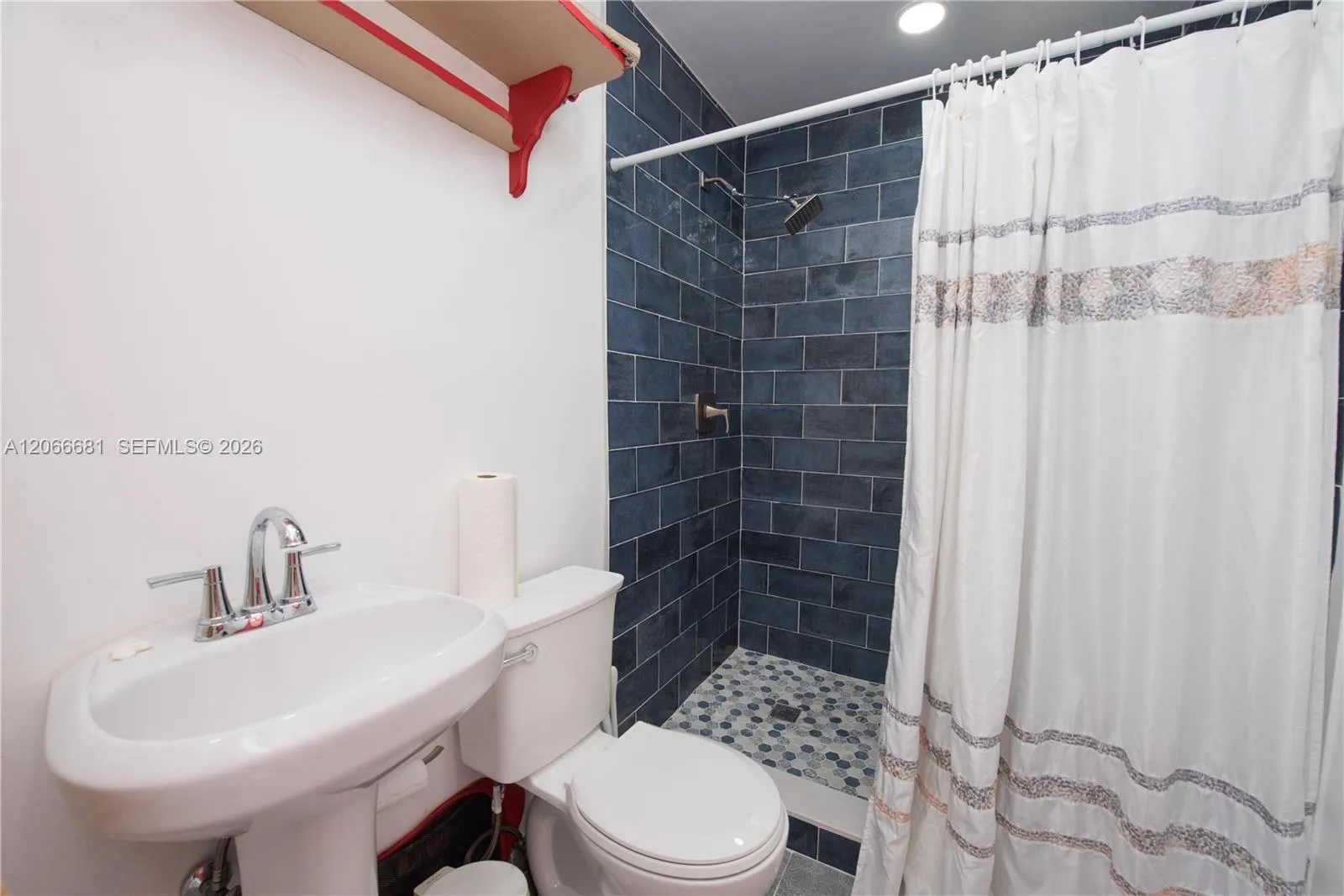Property photo 46
