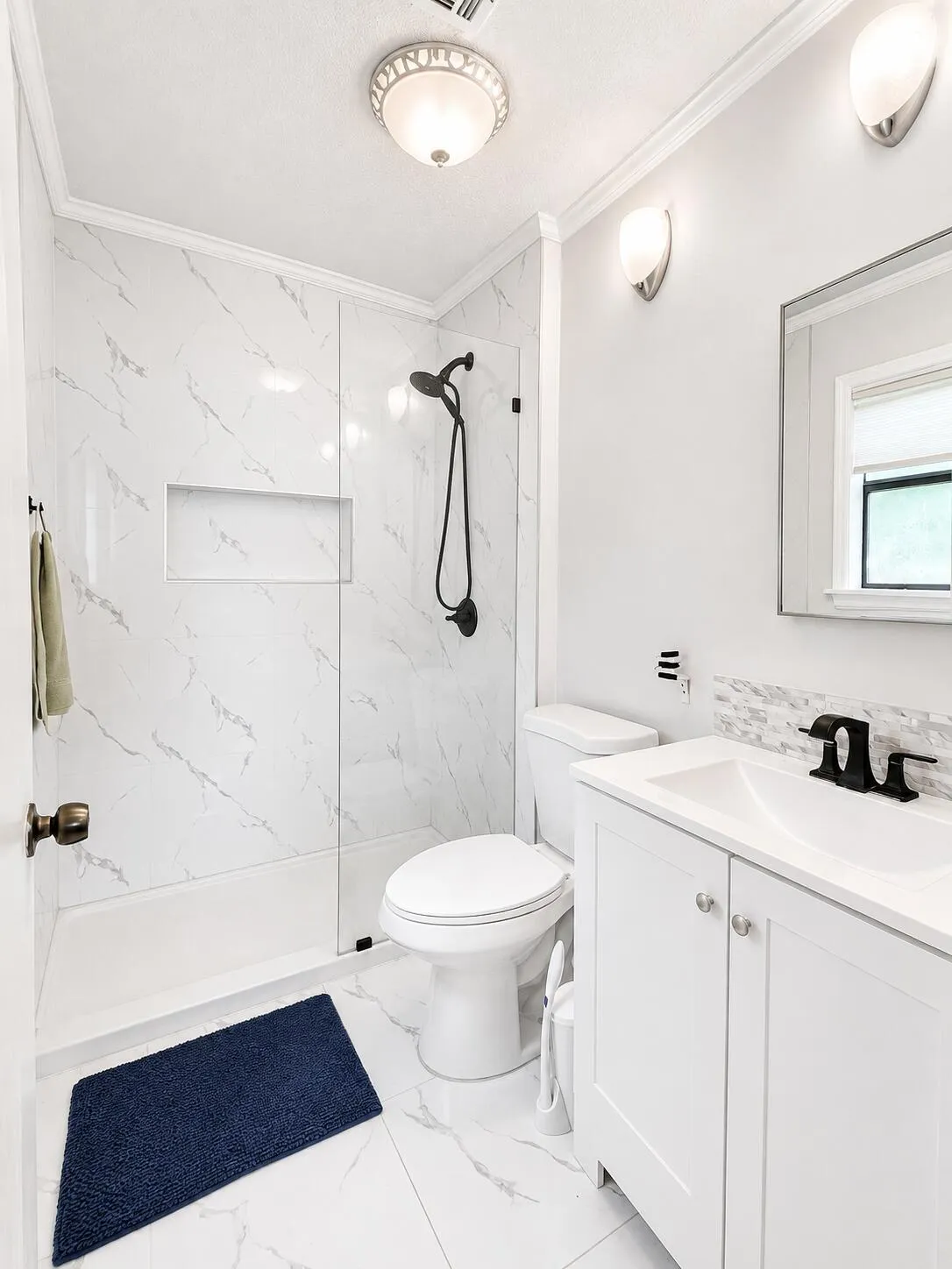 Bath 1 Port