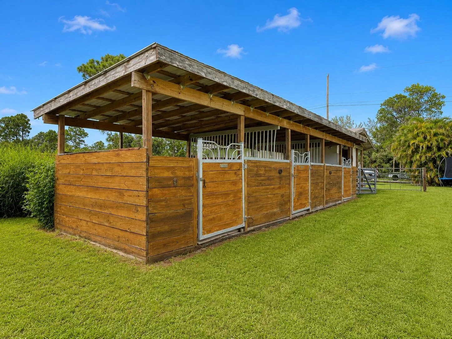 Barn 2 Lft