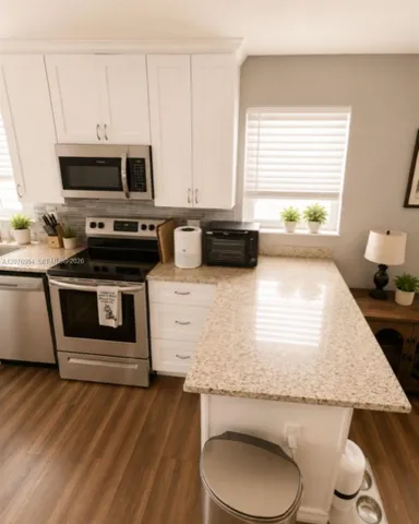 Photo 9