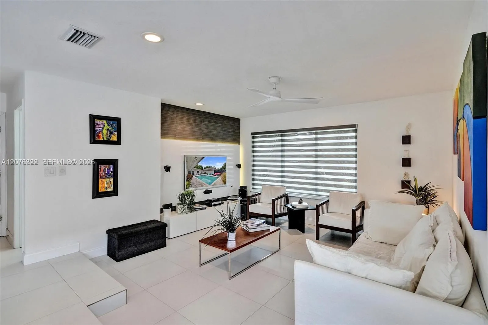 Super cozy family room!