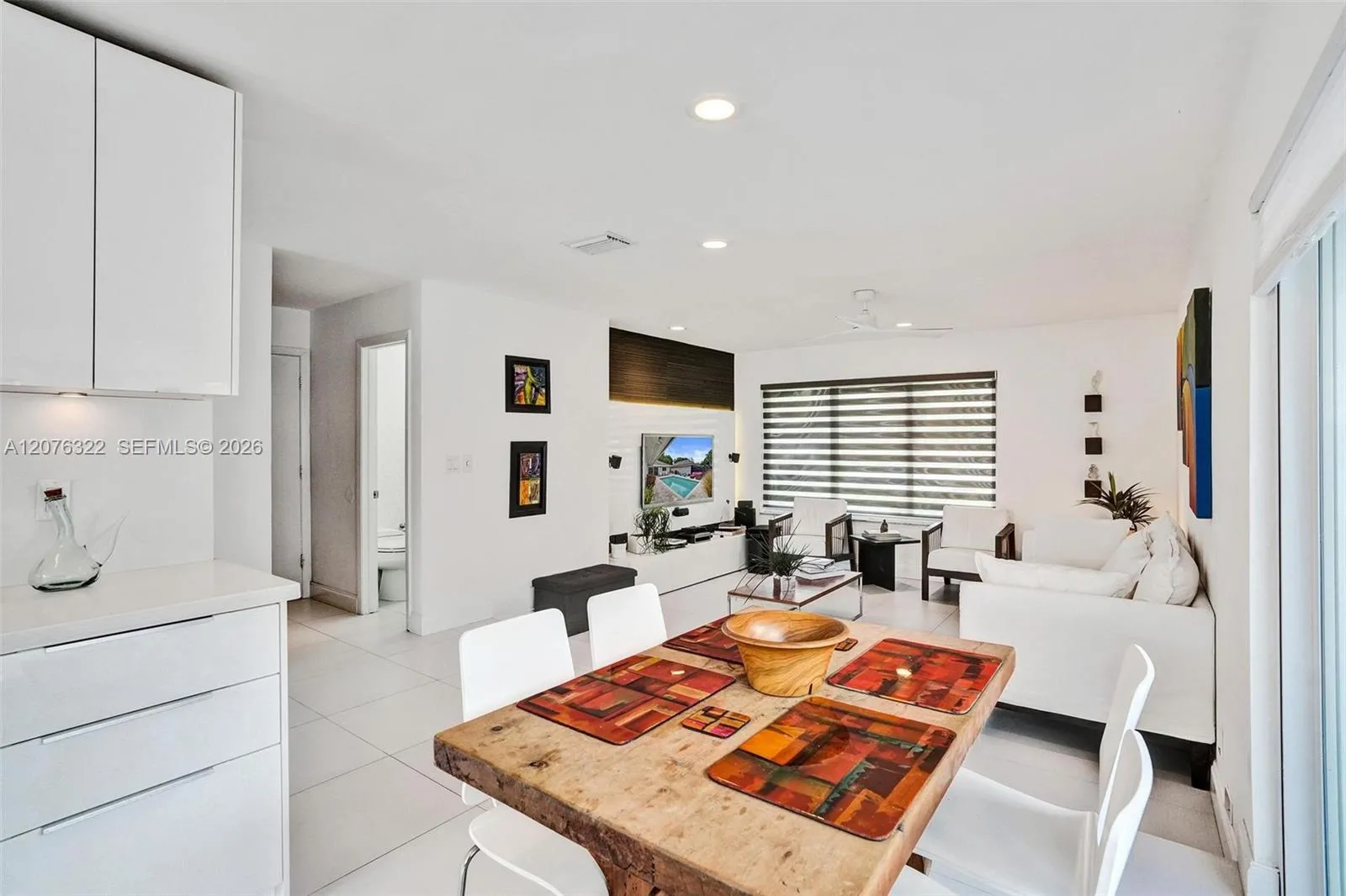 Casual dining area