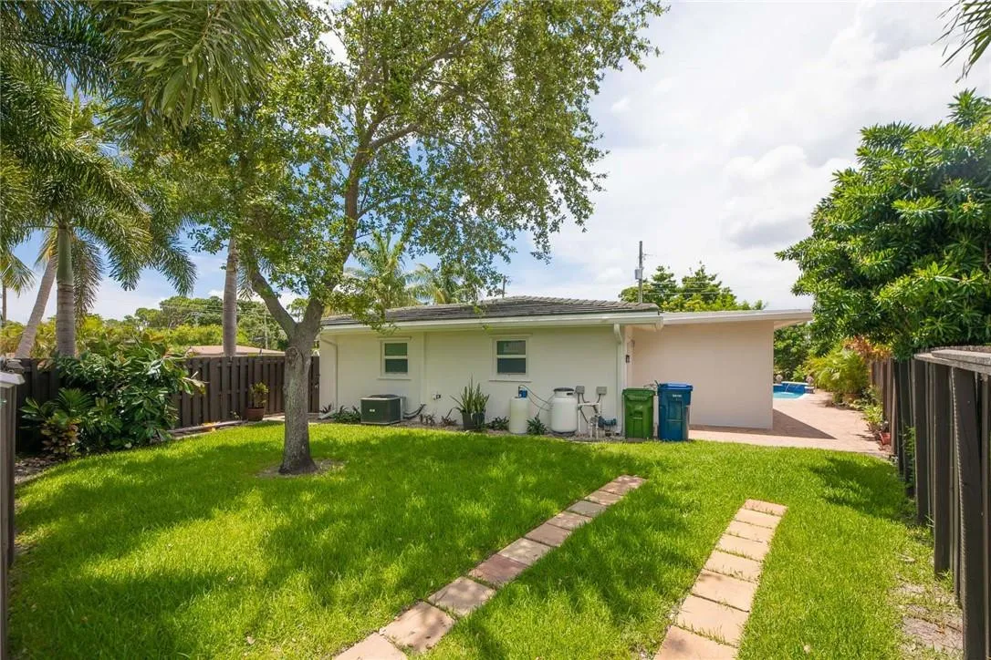 Photo 36