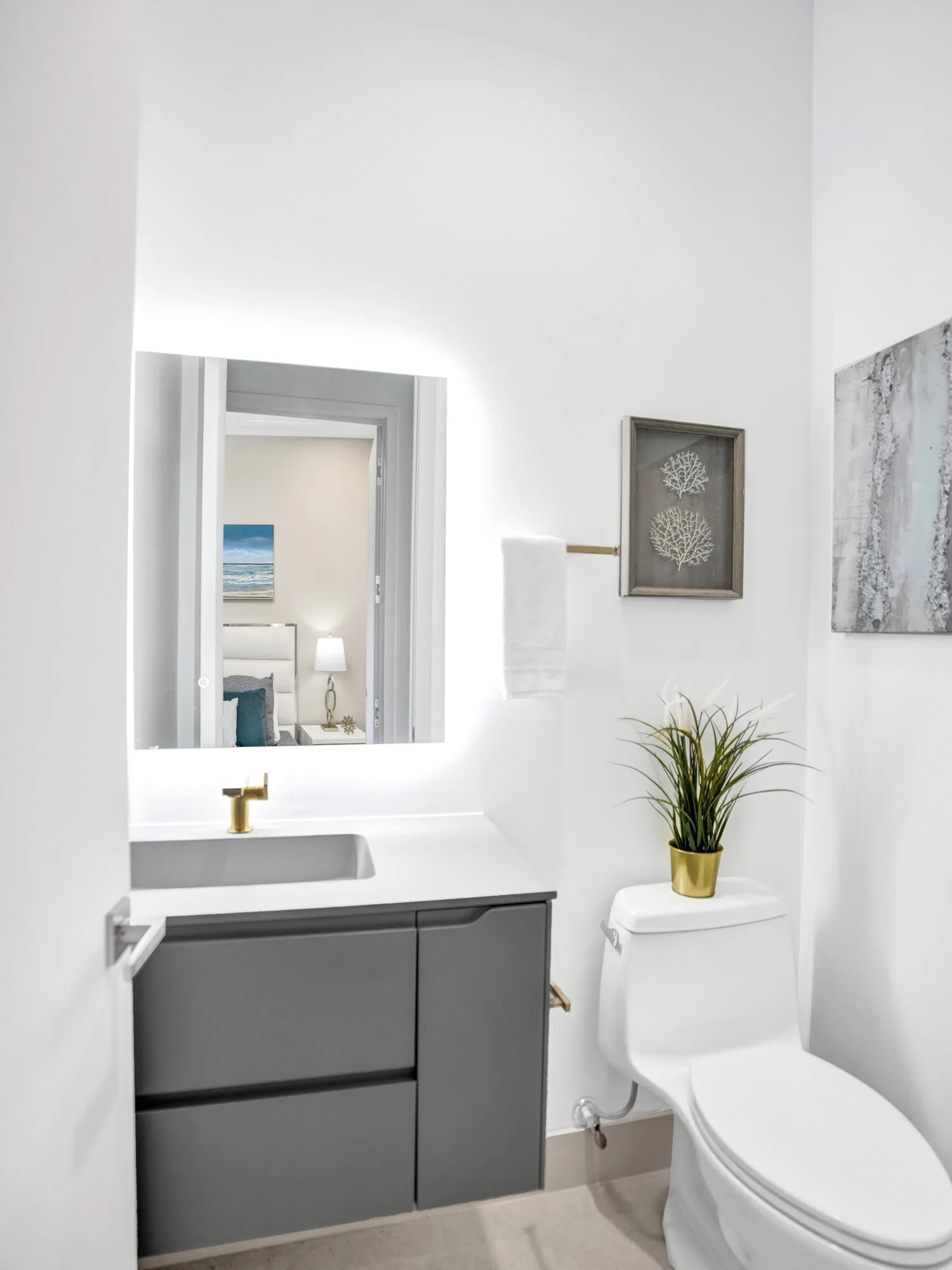 1/2 bath