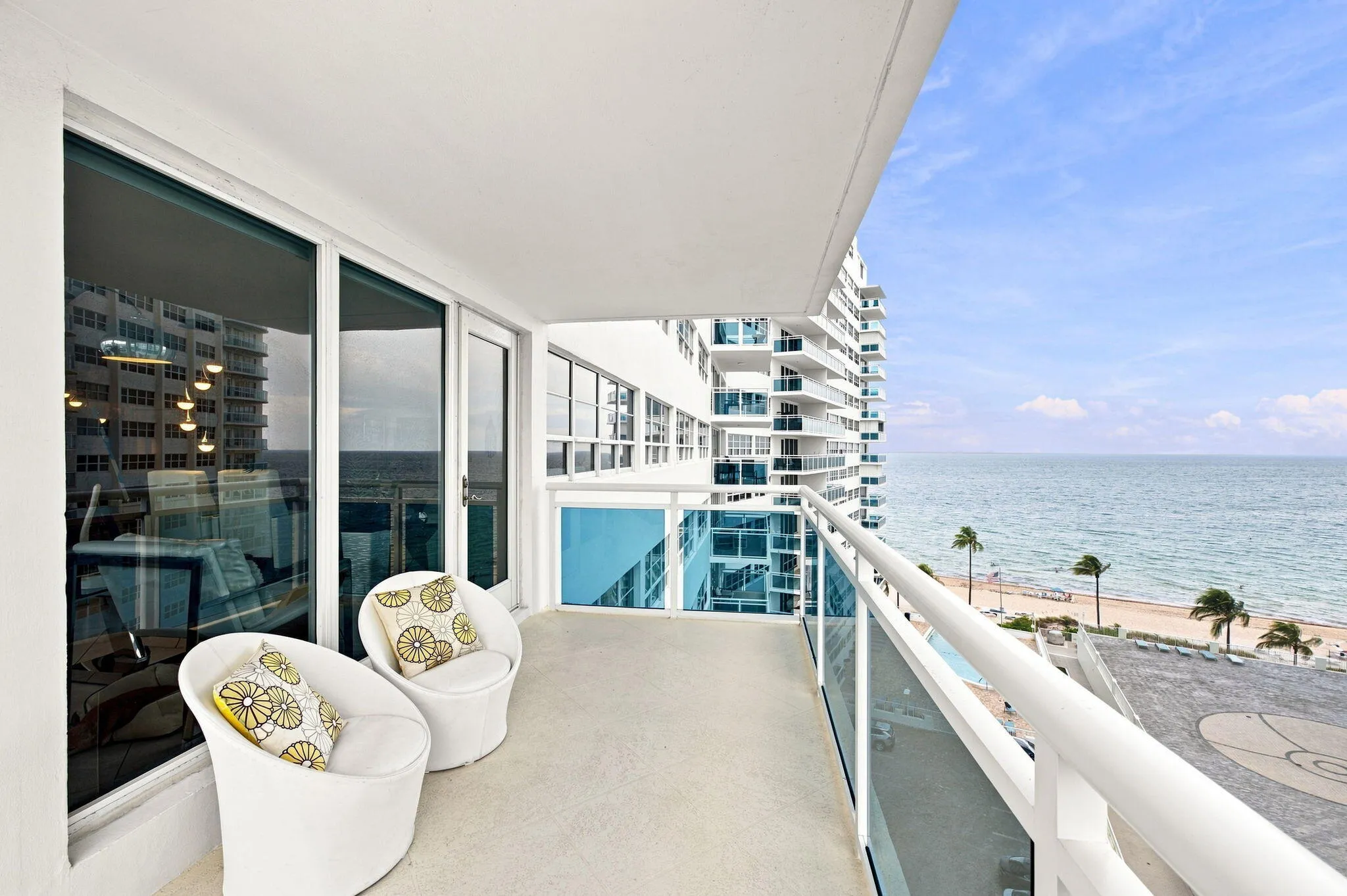 Balcony/ View