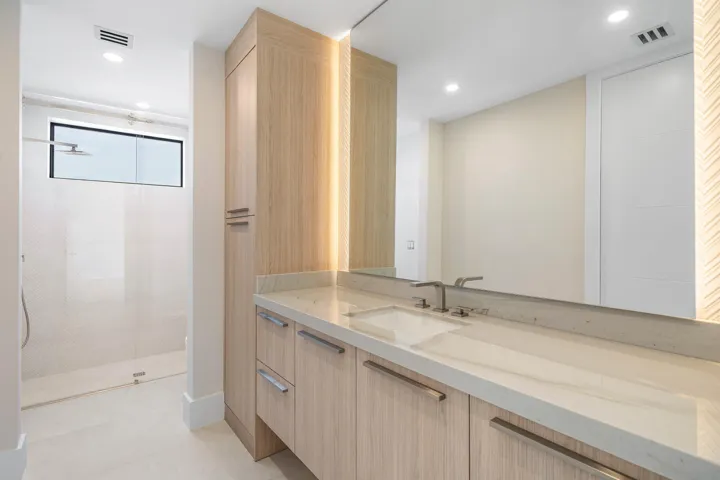 6th Guest Suite (3rd Floor)