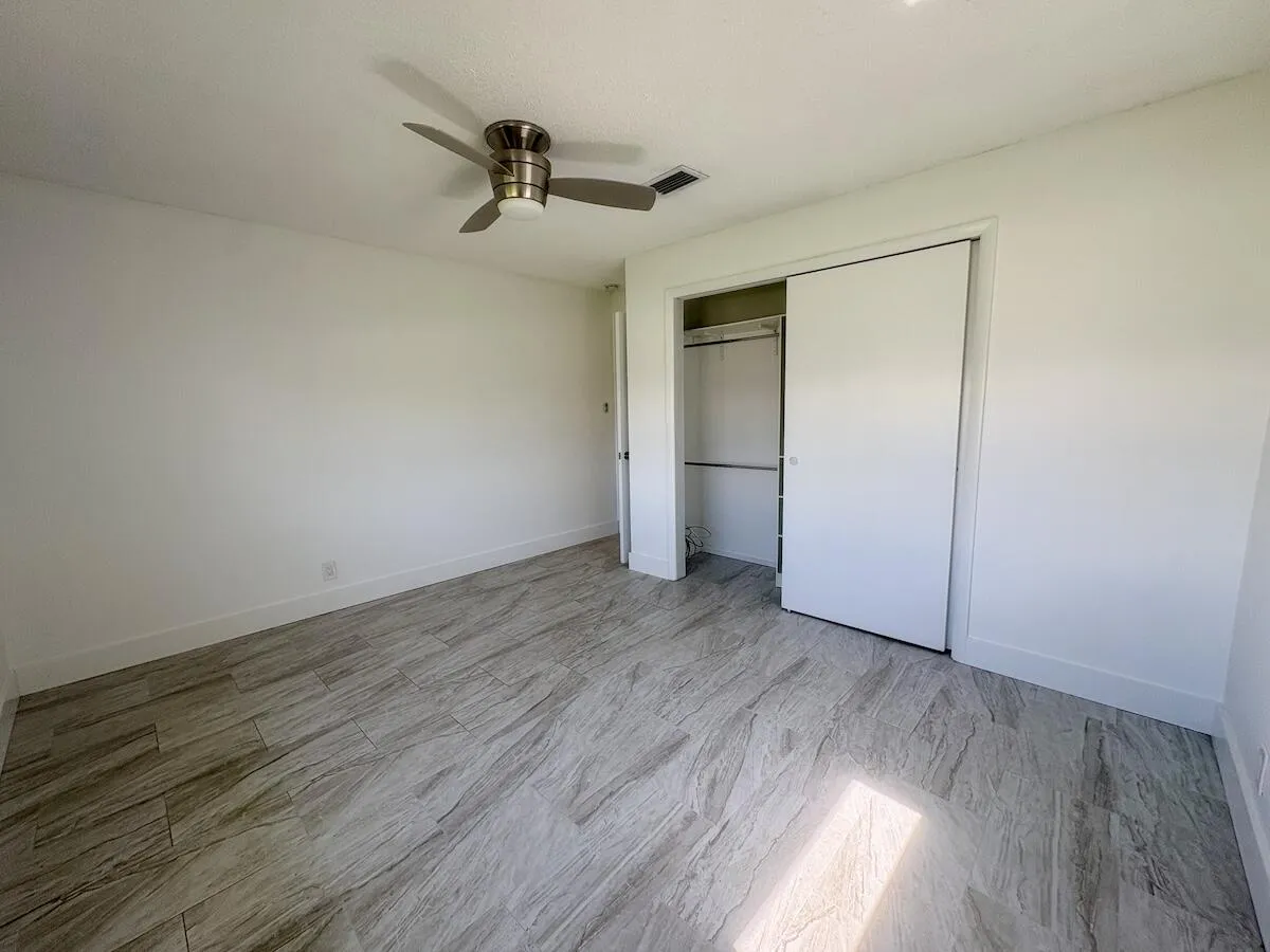 2nd bedroom