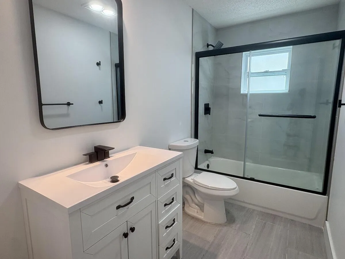 2nd bathroom