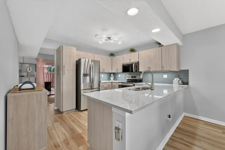 10-web-or-mls-DSC09546