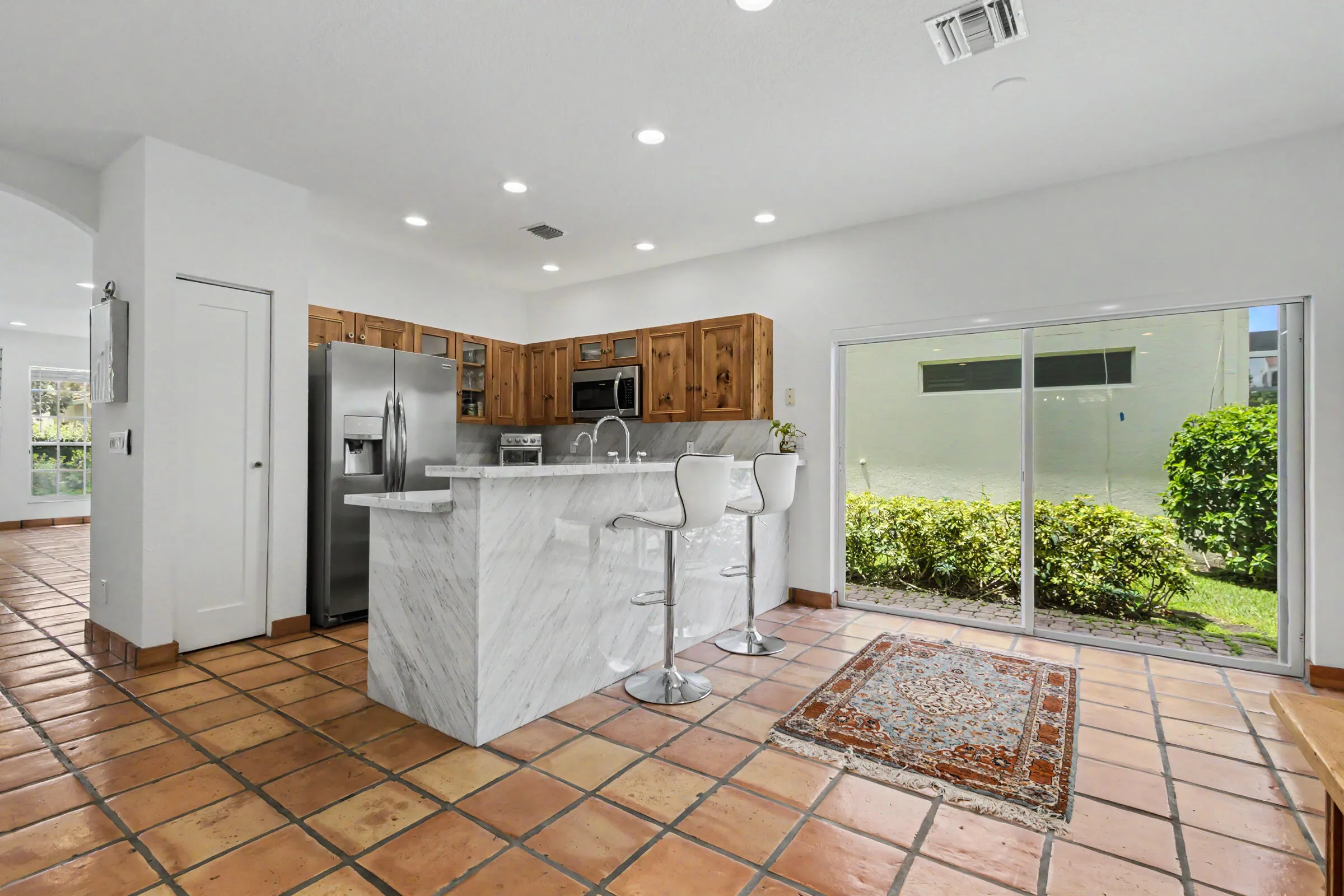 Dinning/Kitchen4