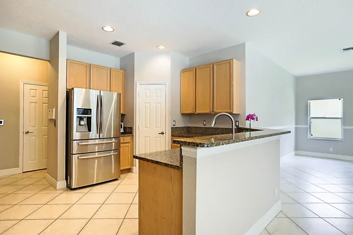 15369 Whispering Willow-15