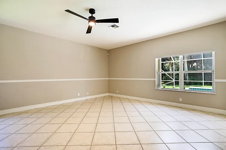 15369 Whispering Willow-25
