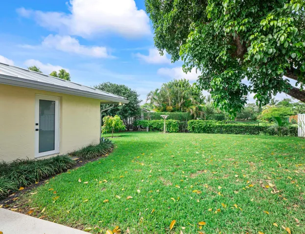 8520 Nw 29th Dr_025