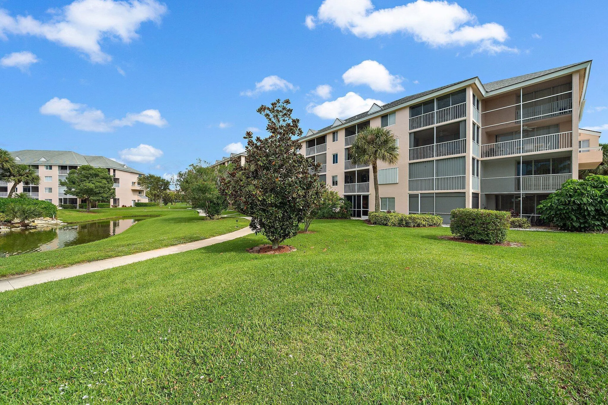 004-353SouthUSHighwayOneD101-Jupiter-FL-