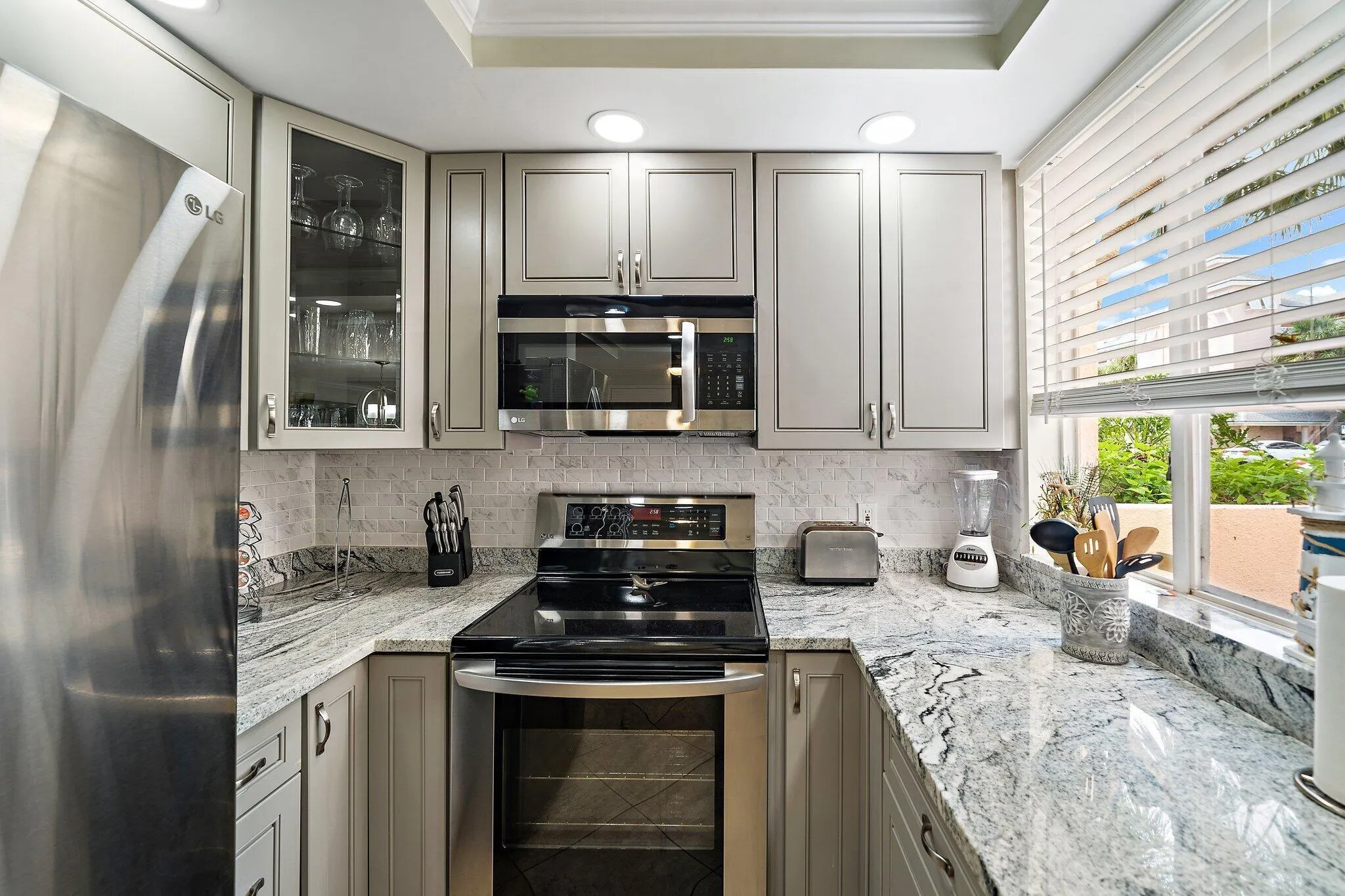 009-353SouthUSHighwayOneD101-Jupiter-FL-