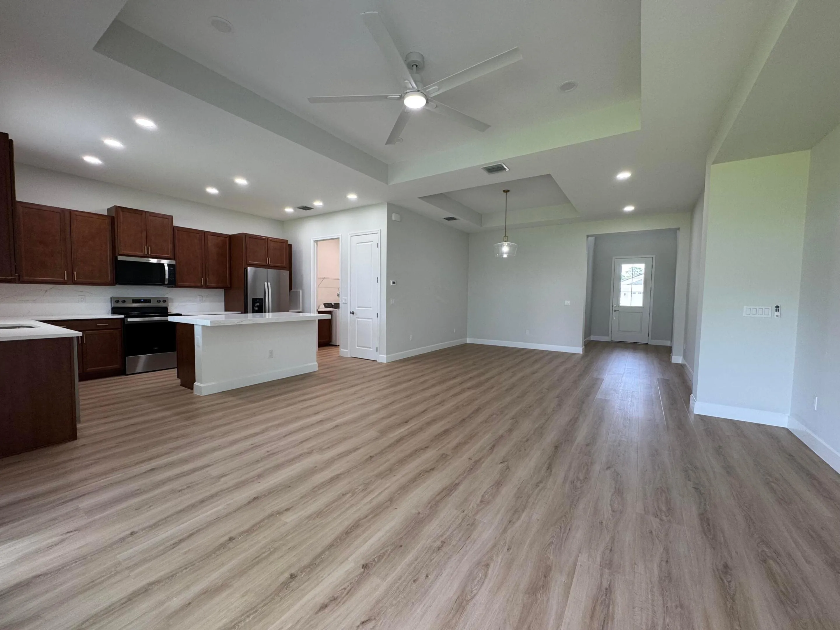 Main Room Pic 12