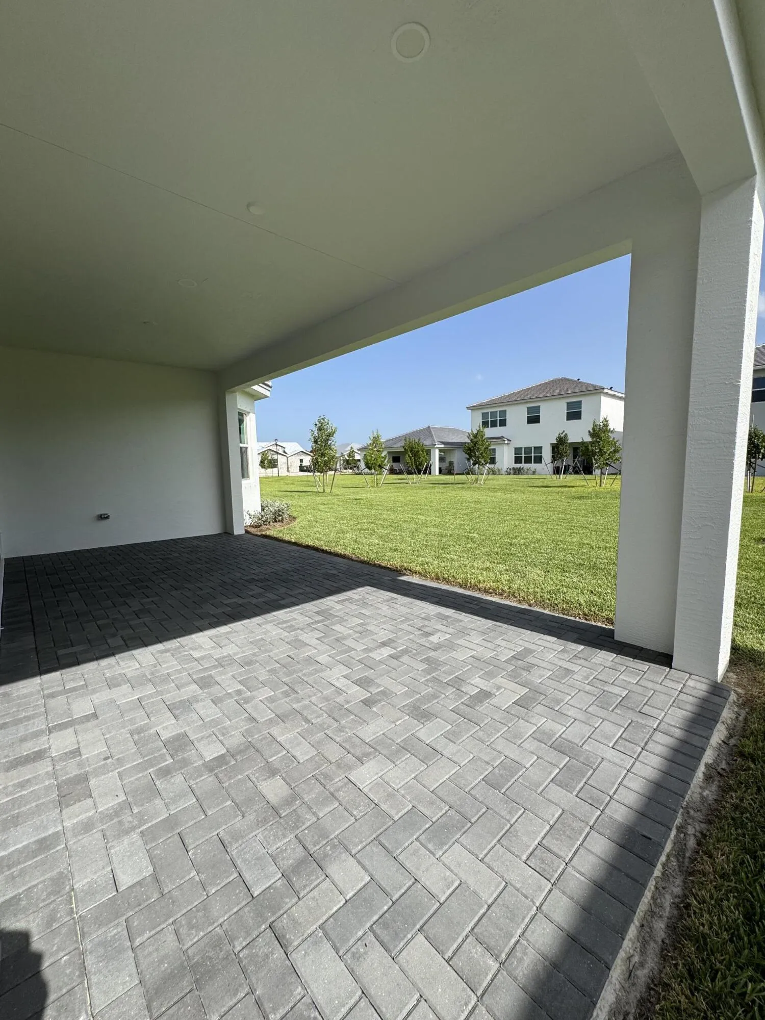 Back House Pic 7