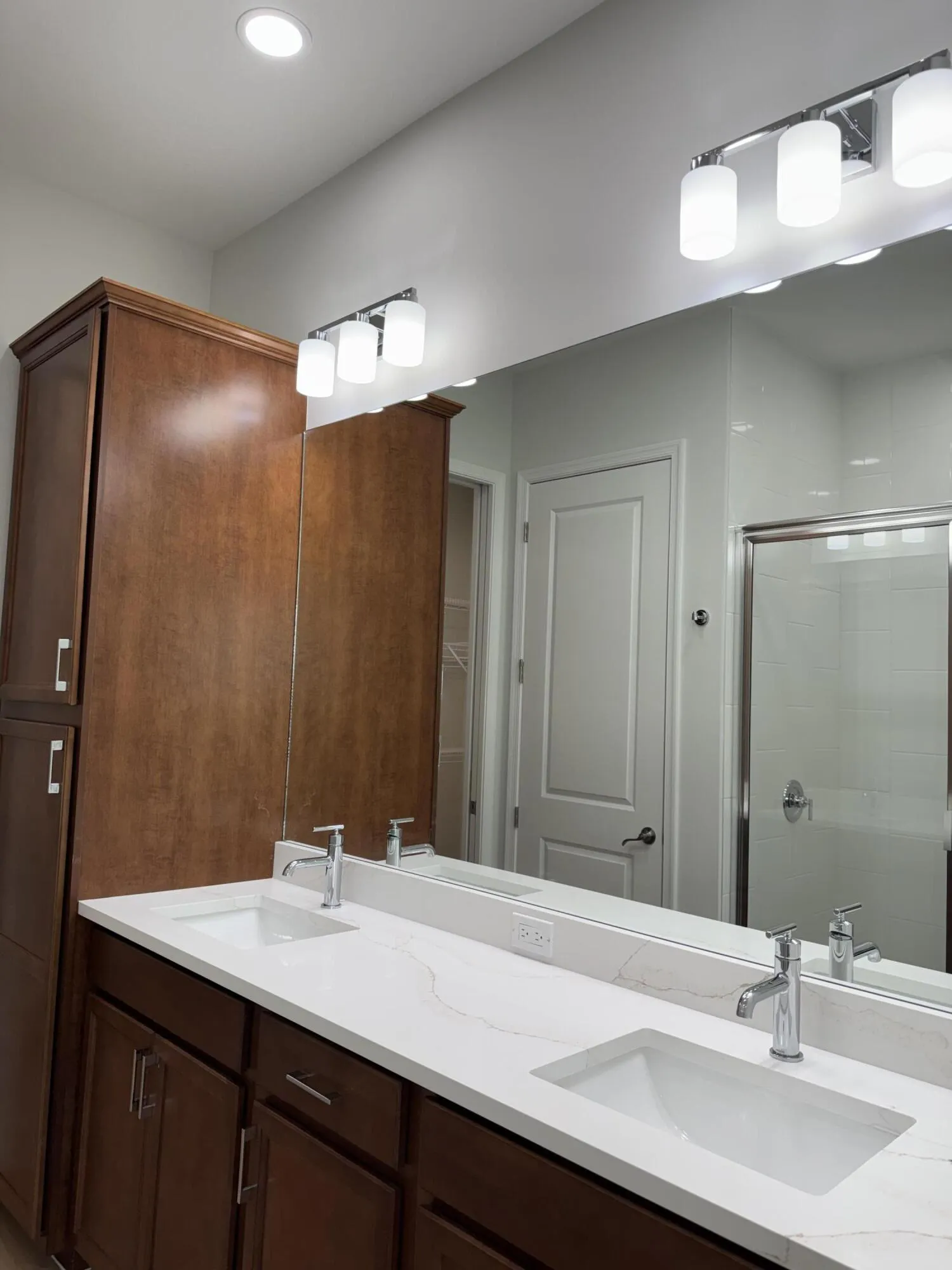 Master Bed Bath Pic 29