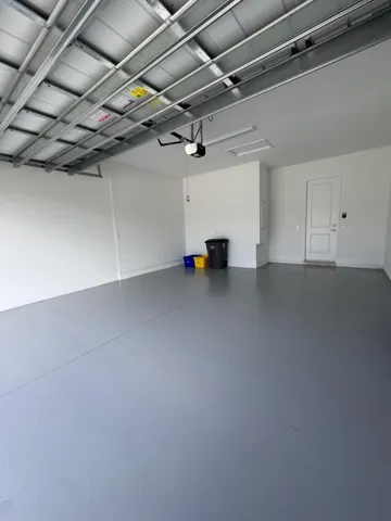 Garage Pic 8