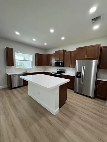 Kitchen Pic 13