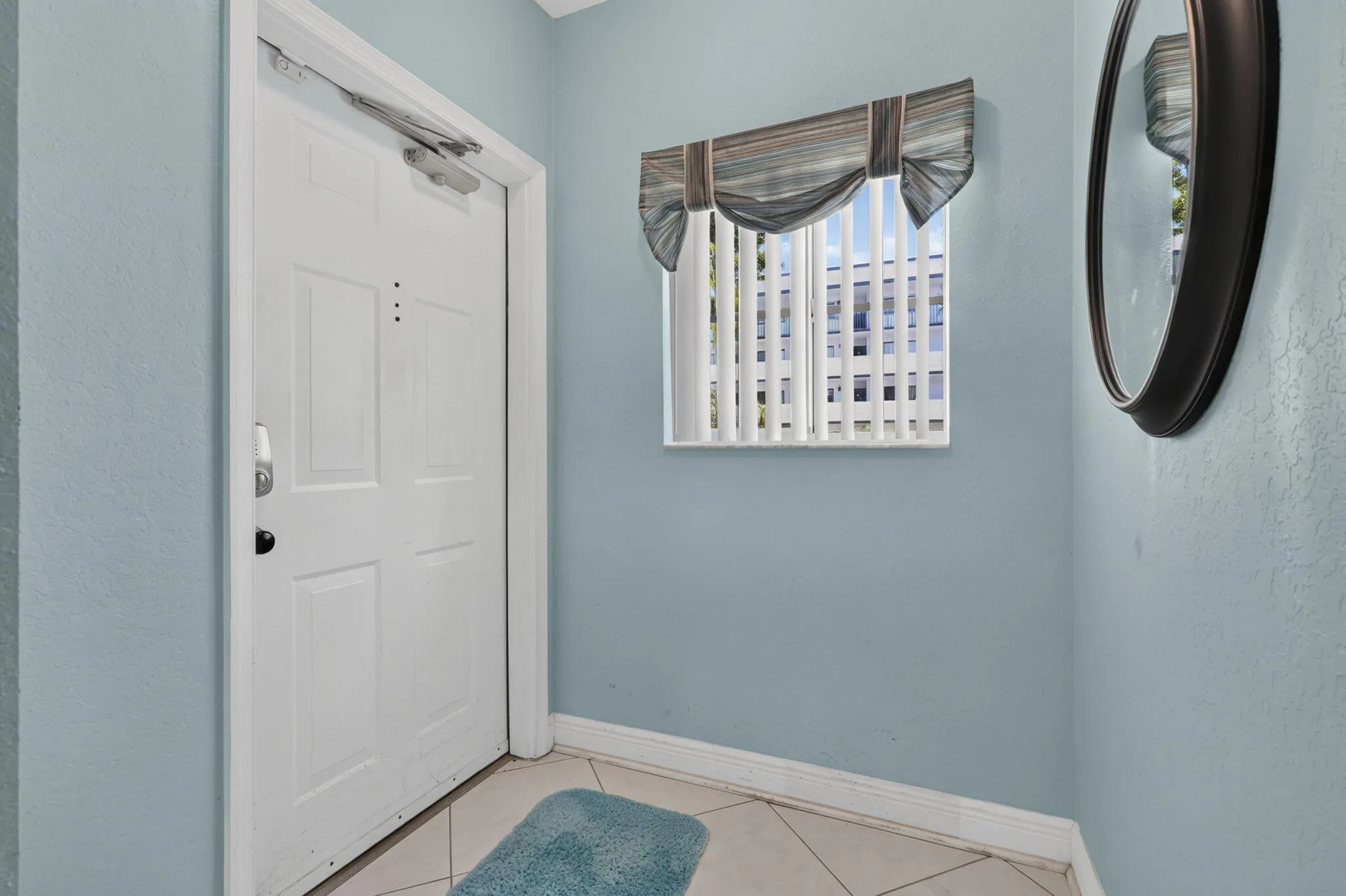 4721 Front Entry