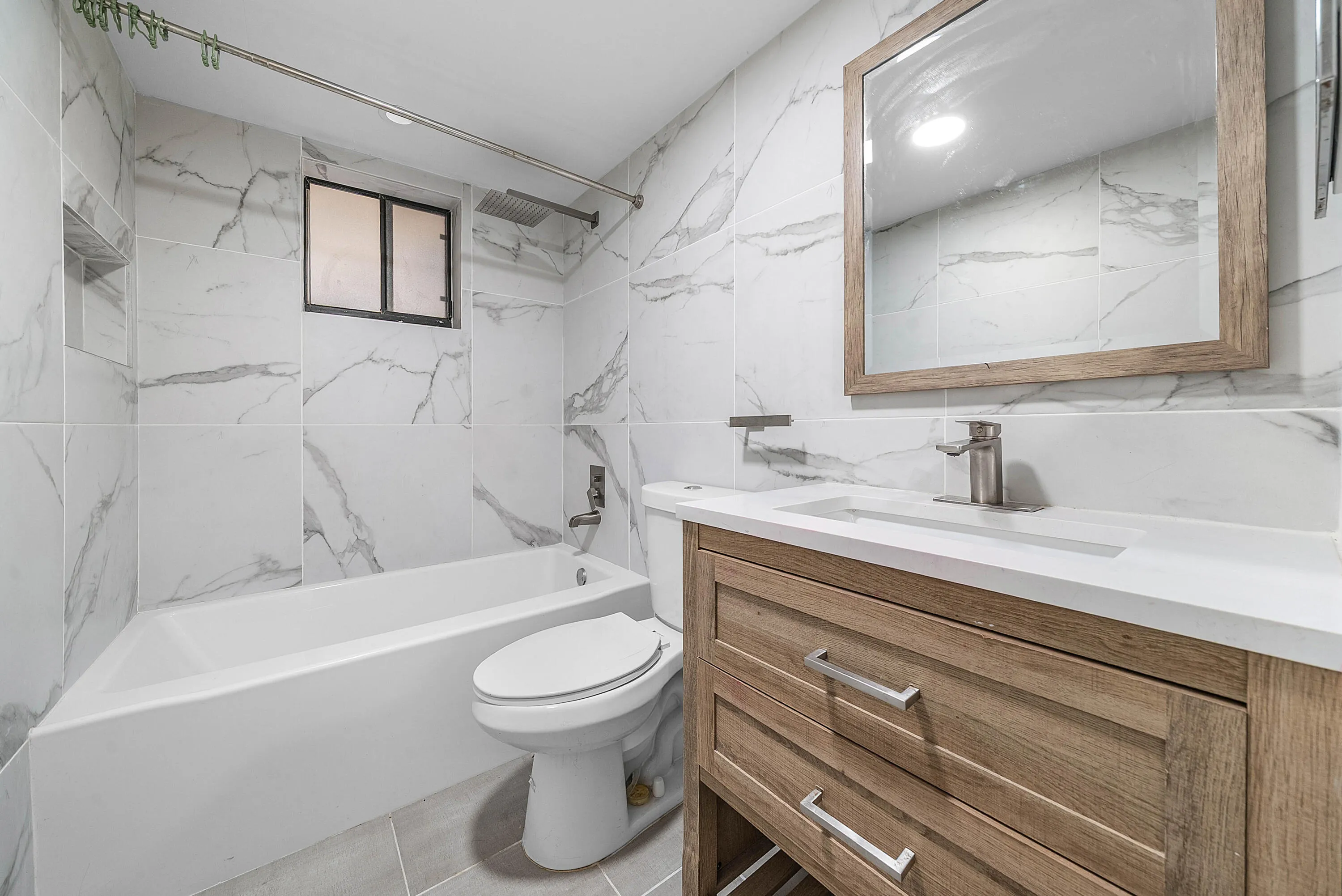 015-5190LasVerdesCircle-105-DelrayBeach-