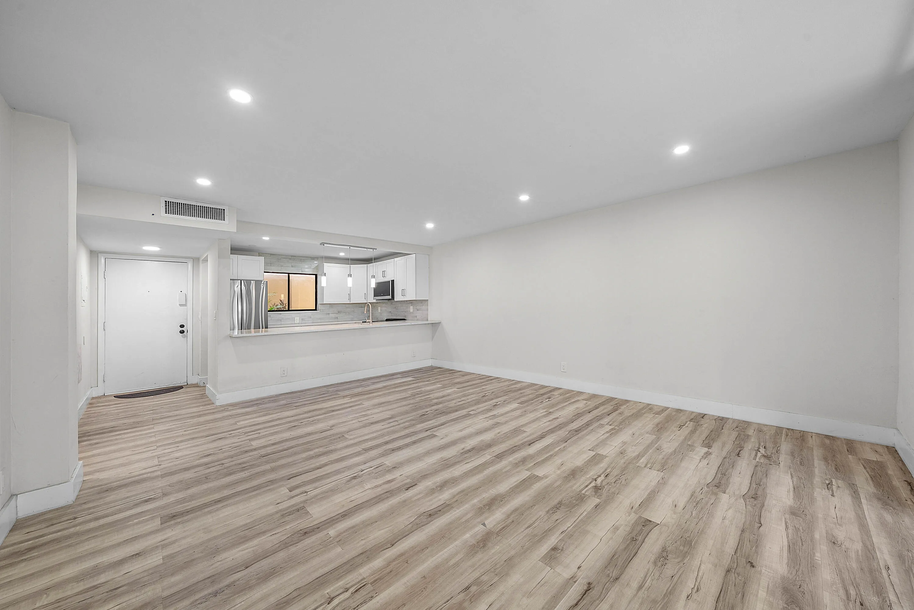 012-5190LasVerdesCircle-105-DelrayBeach-