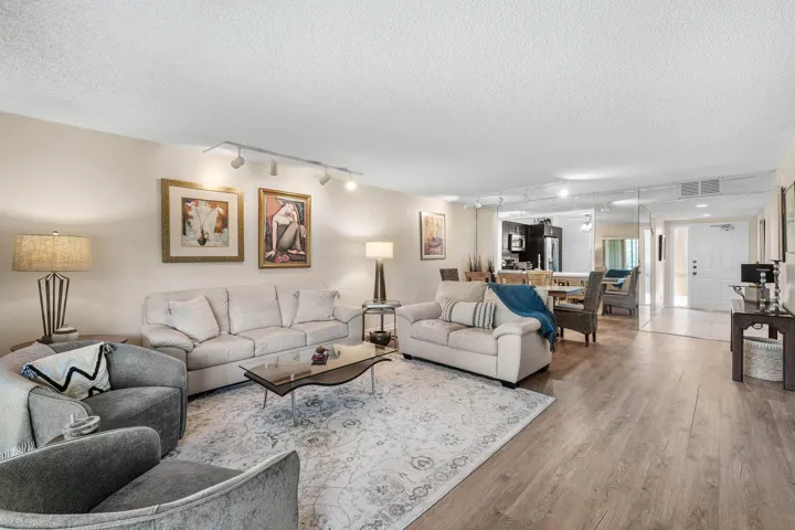 014-11223AspenGlenDrive-BoyntonBeach-FL-