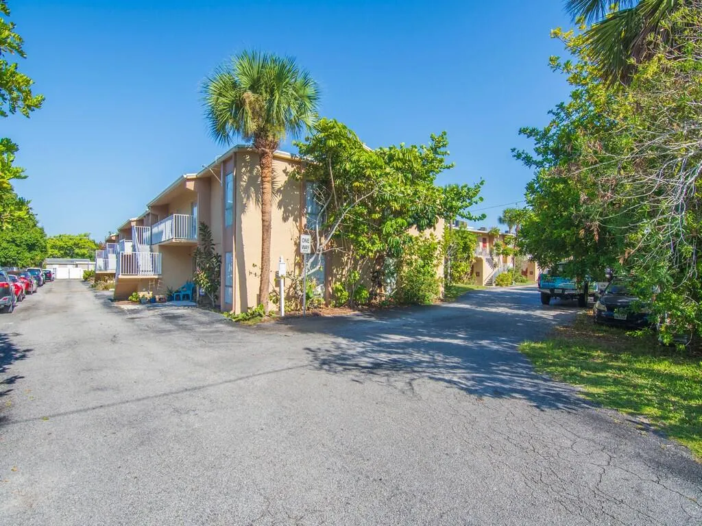 Property photo 33