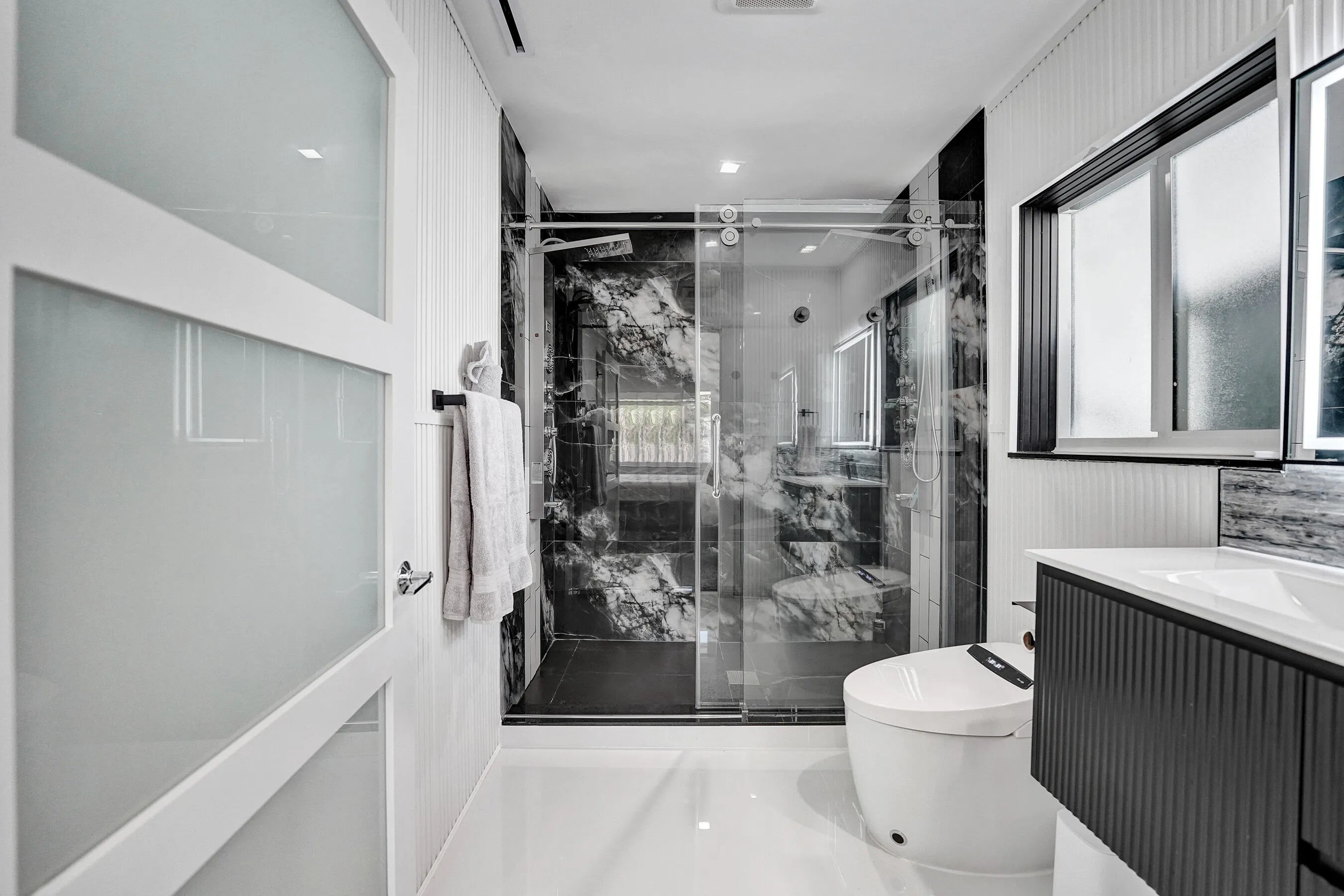 Bathroom #1 ensuite