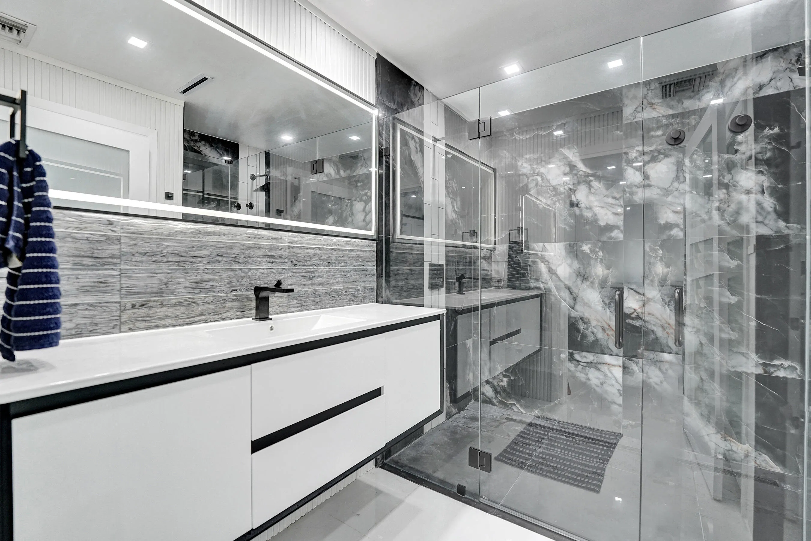 Bathroom #2 ensuite