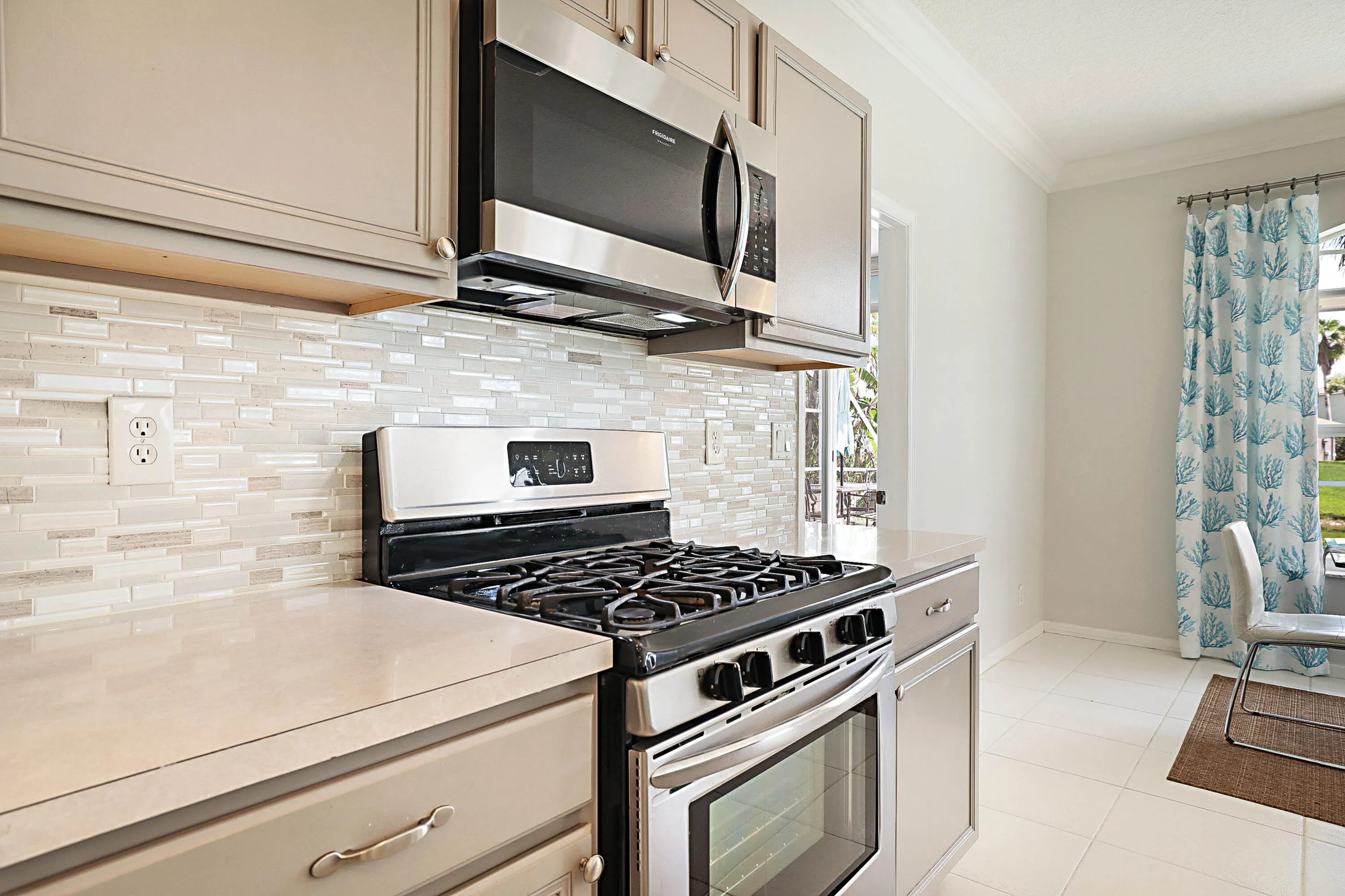 1422 Fairway Circle-19