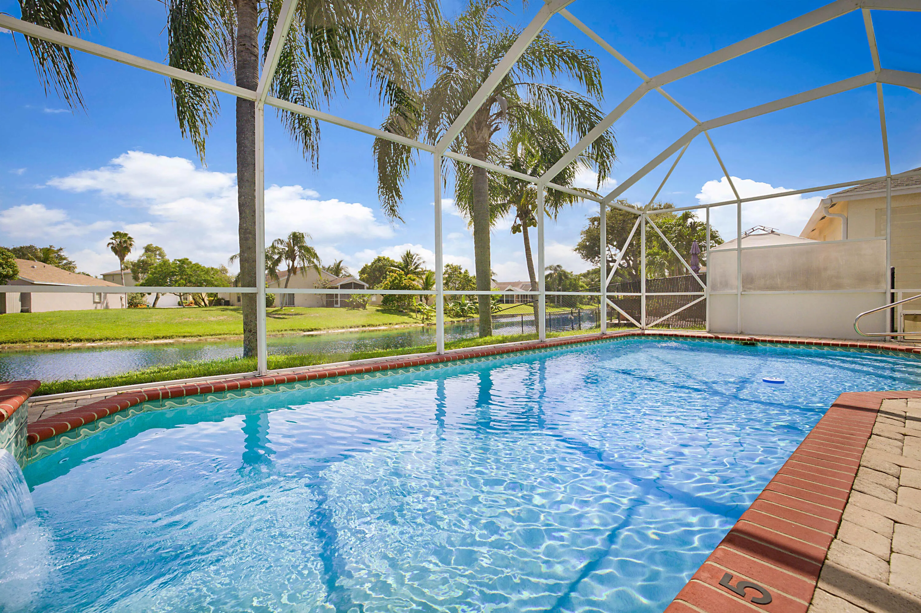 1422 Fairway Circle-38