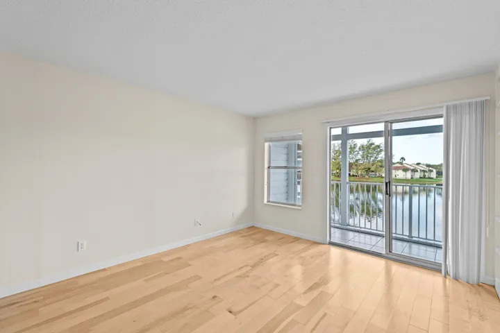 6-web-or-mls-A7403115