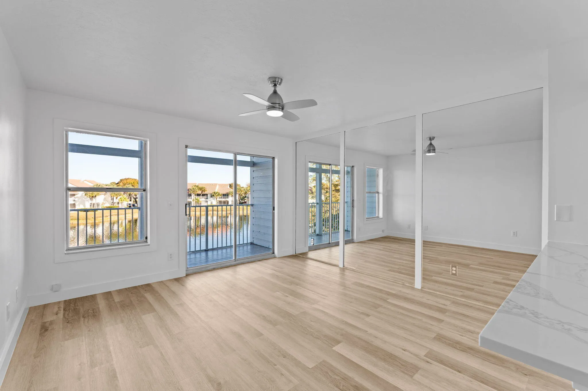 14-web-or-mls-A7405475