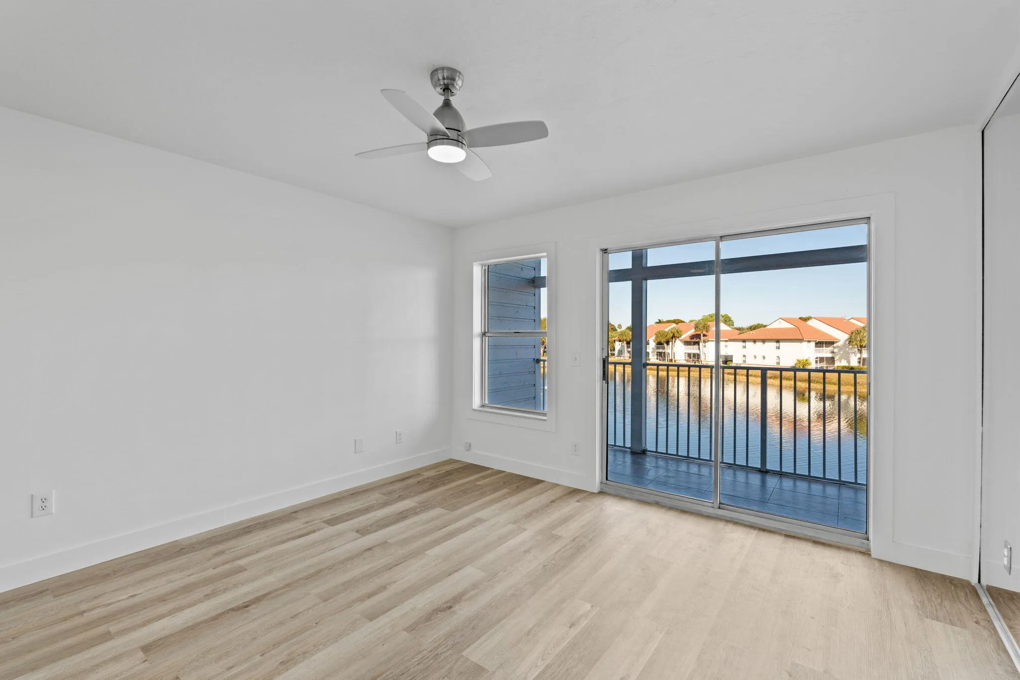 13-web-or-mls-A7405472