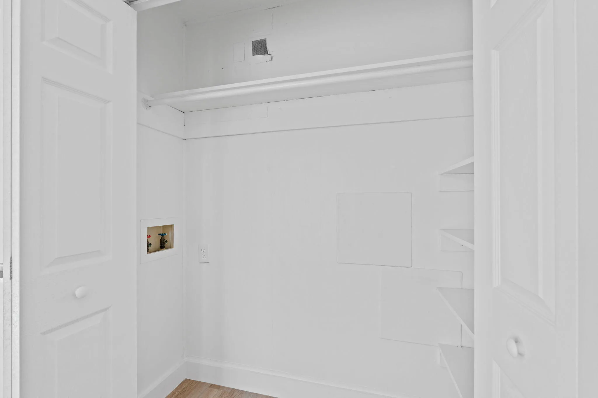 20-web-or-mls-A7405535