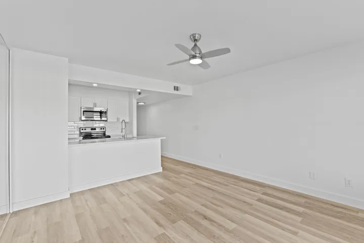 12-web-or-mls-A7405469
